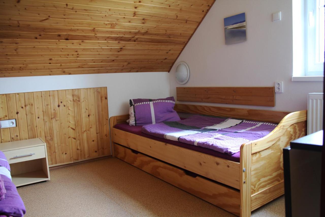 Apartmany Fialka Kasperske Hory Exterior foto