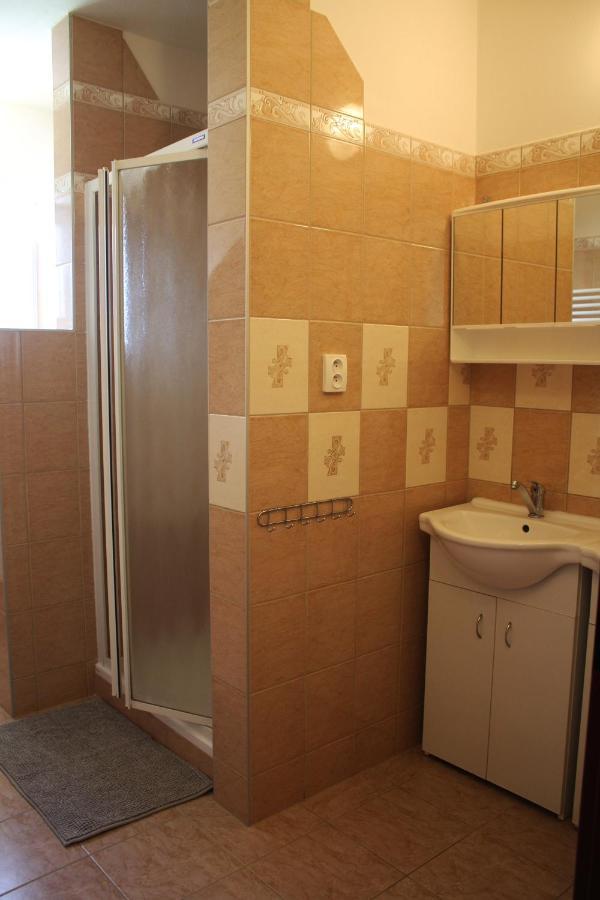 Apartmany Fialka Kasperske Hory Exterior foto